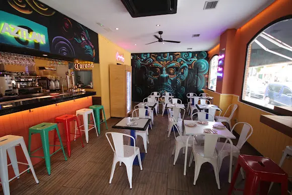 Aztlán Restaurante Mexicano