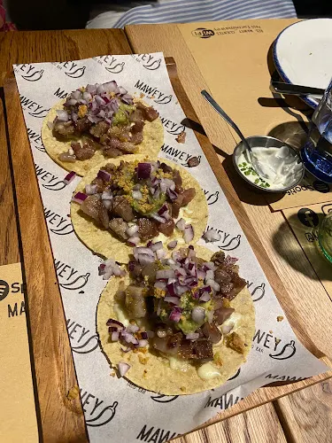Mawey Taco Bar - Lopez de Hoyos