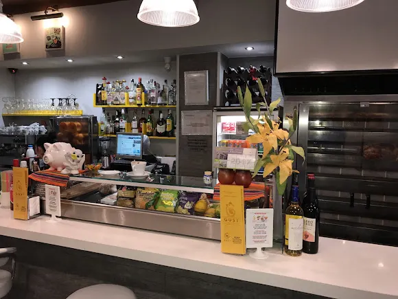 GUST POLLOS & TACOS - Barcelona