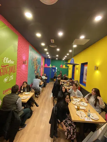 Cantina Mariachi