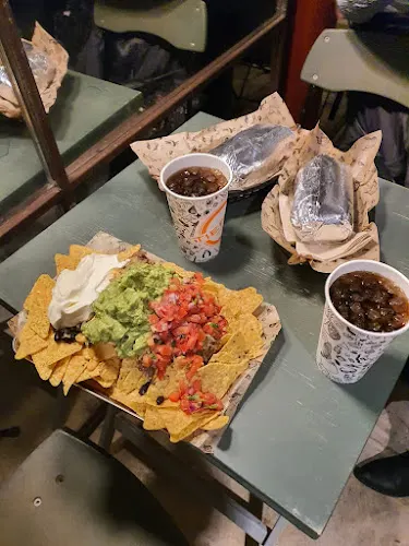 Tierra Burrito Bar